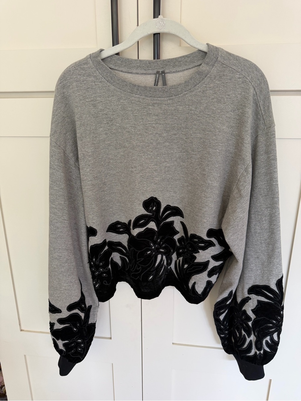Anthropologie Gray Sweatshirt with Black Velvet Floral Appliqué - Picture 14 of 15